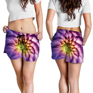 Chrysanthemum Flower Print Women's Shorts