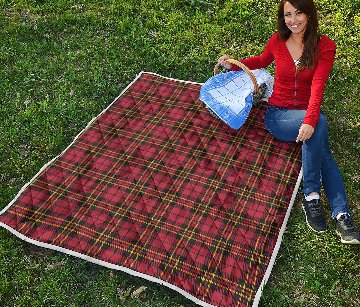 Clan Wallace Scottish Tartan Print Quilt