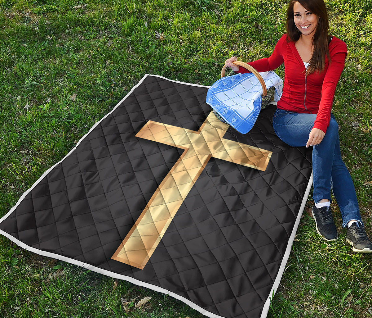Classic Golden Cross Print Quilt