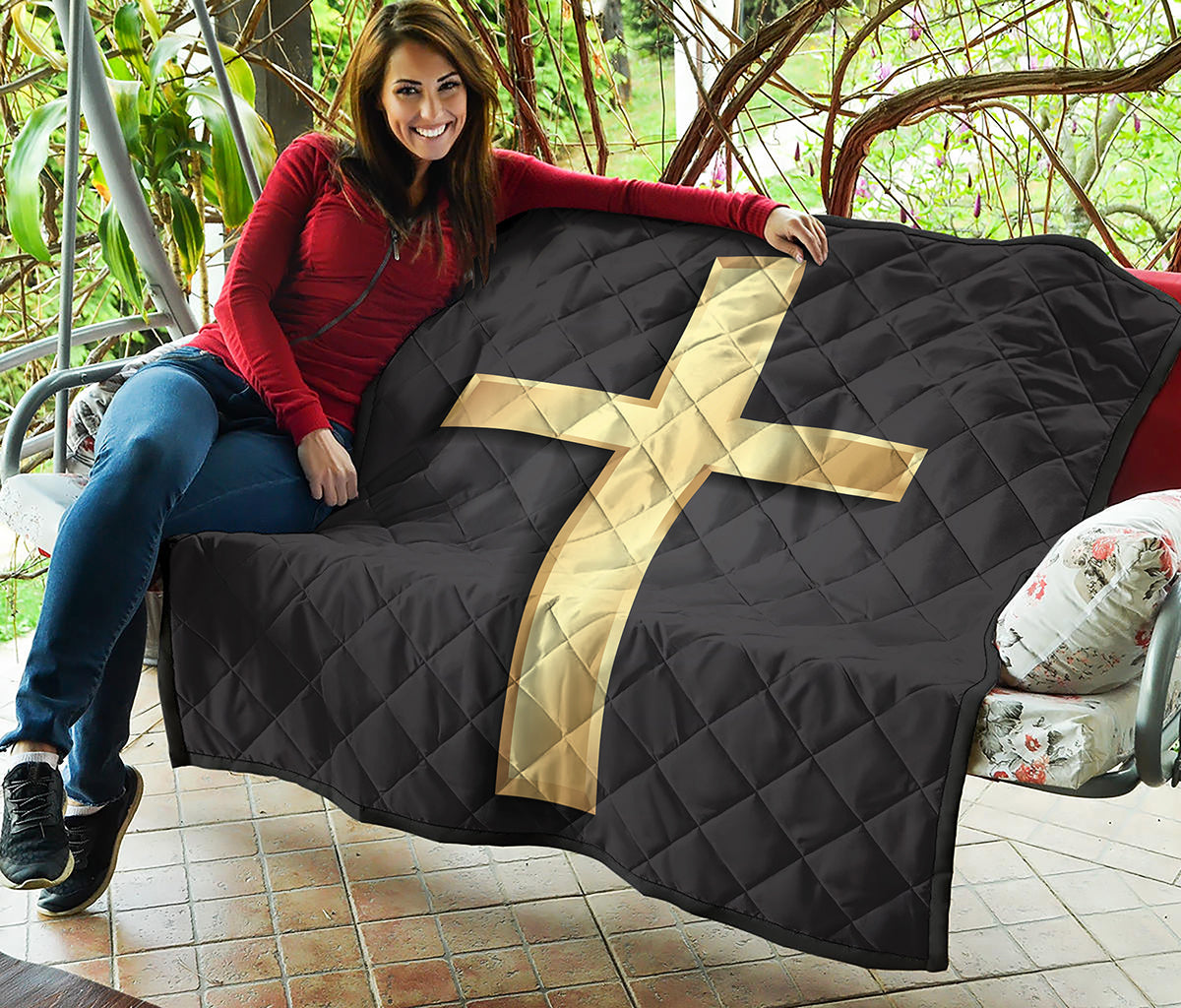 Classic Golden Cross Print Quilt