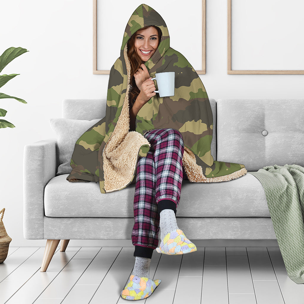 Classic Green Camouflage Print Hooded Blanket