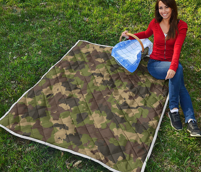 Classic Green Camouflage Print Quilt