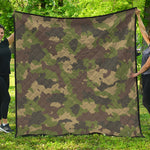 Classic Green Camouflage Print Quilt