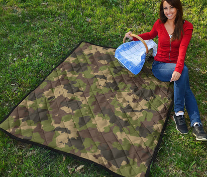 Classic Green Camouflage Print Quilt