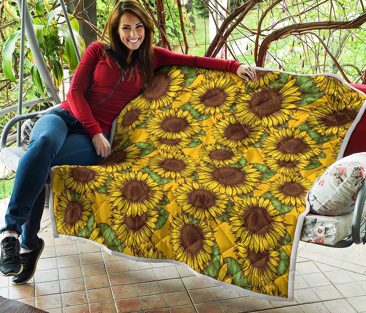 Classic Vintage Sunflower Pattern Print Quilt