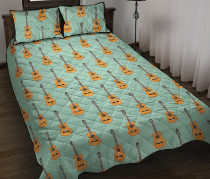 Classical Guitar Pattern Print Quilt Bed Set