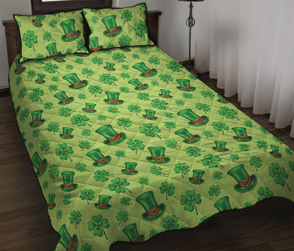 Clover And Hat St. Patrick's Day Print Quilt Bed Set