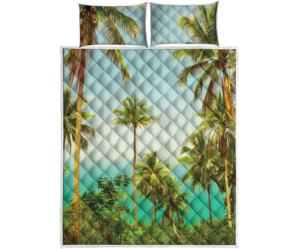 Coconut Tree Print Quilt Bed Set