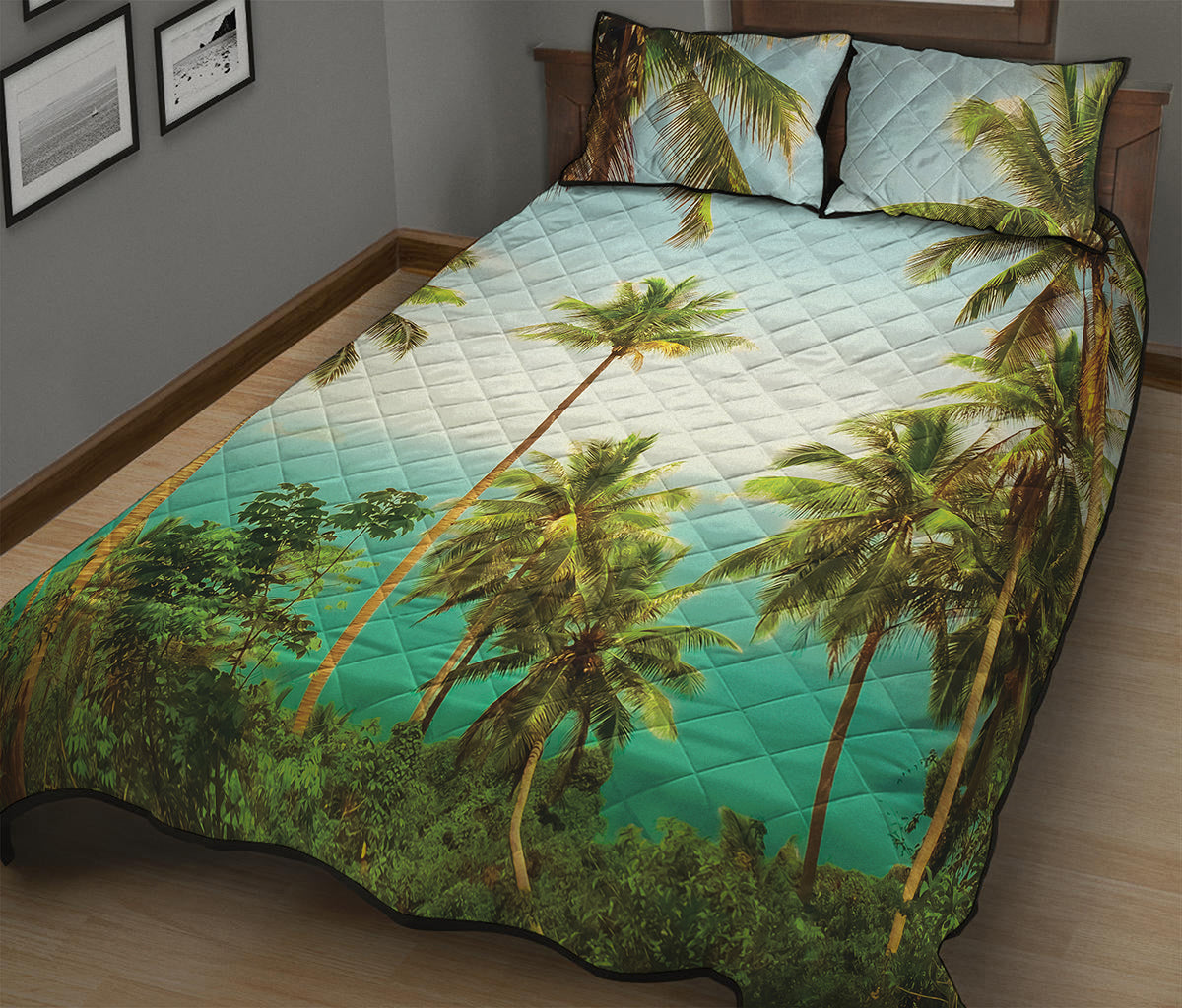 Coconut Tree Print Quilt Bed Set