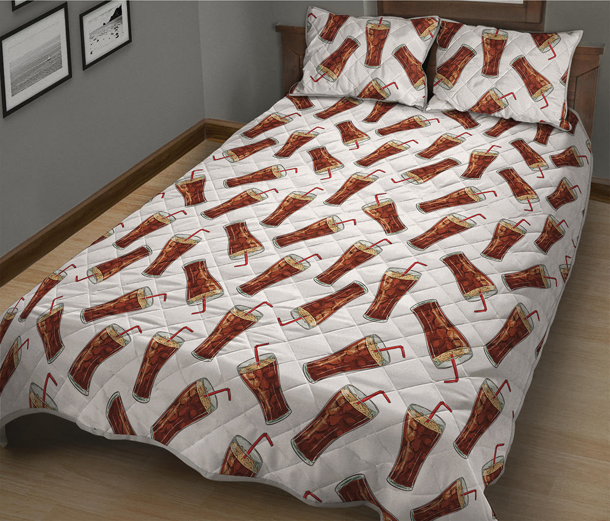 Cola Pattern Print Quilt Bed Set