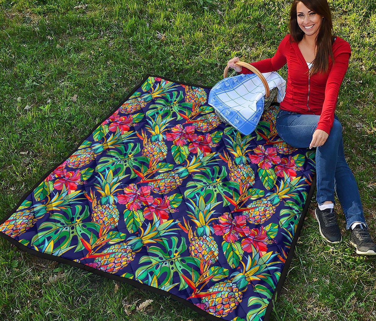 Colorful Aloha Pineapple Pattern Print Quilt