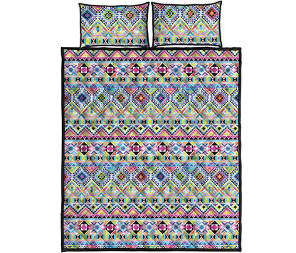 Colorful Aztec Geometric Pattern Print Quilt Bed Set