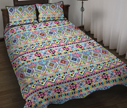Colorful Aztec Geometric Pattern Print Quilt Bed Set