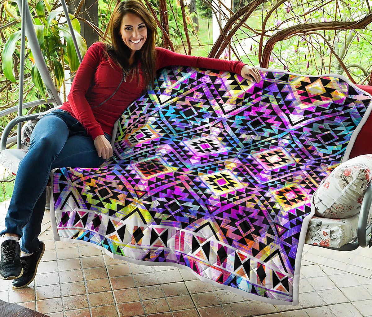 Colorful Aztec Pattern Print Quilt
