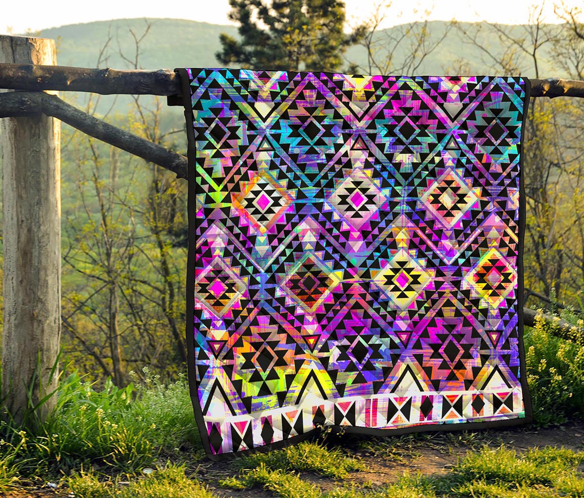 Colorful Aztec Pattern Print Quilt