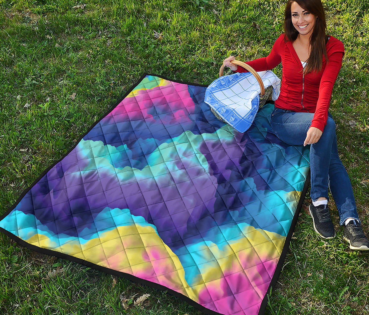 Colorful Cloud Print Quilt