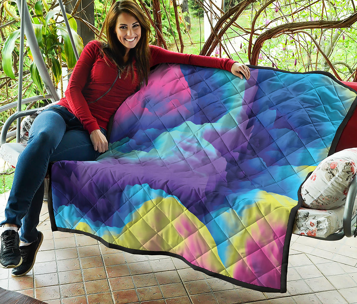 Colorful Cloud Print Quilt