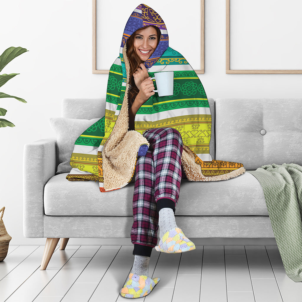 Colorful Ethnic Pattern Print Hooded Blanket