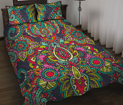 Colorful Floral Mandala Print Quilt Bed Set