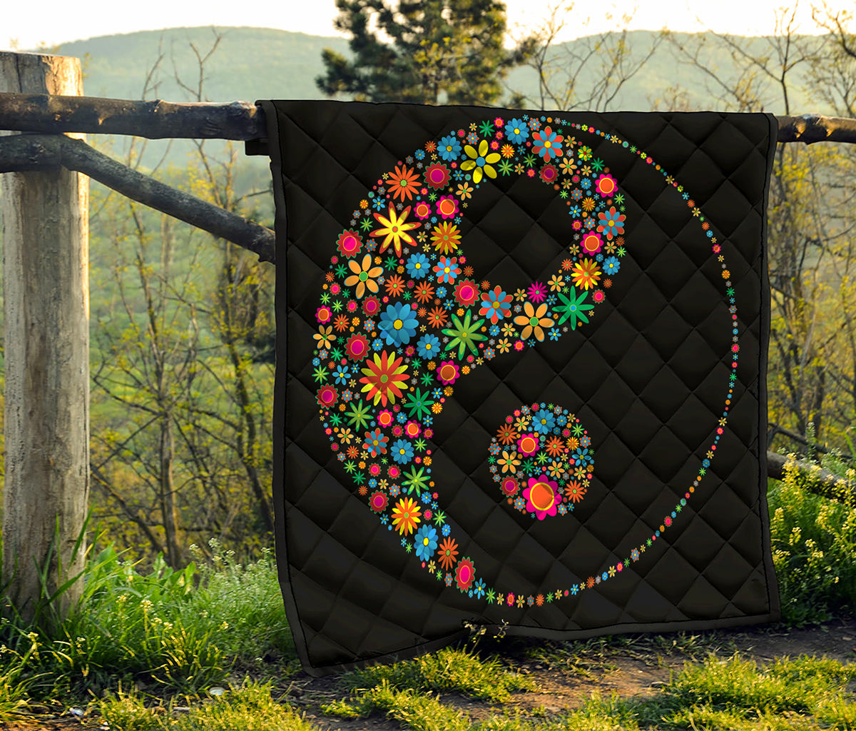 Colorful Flowers Yin Yang Print Quilt