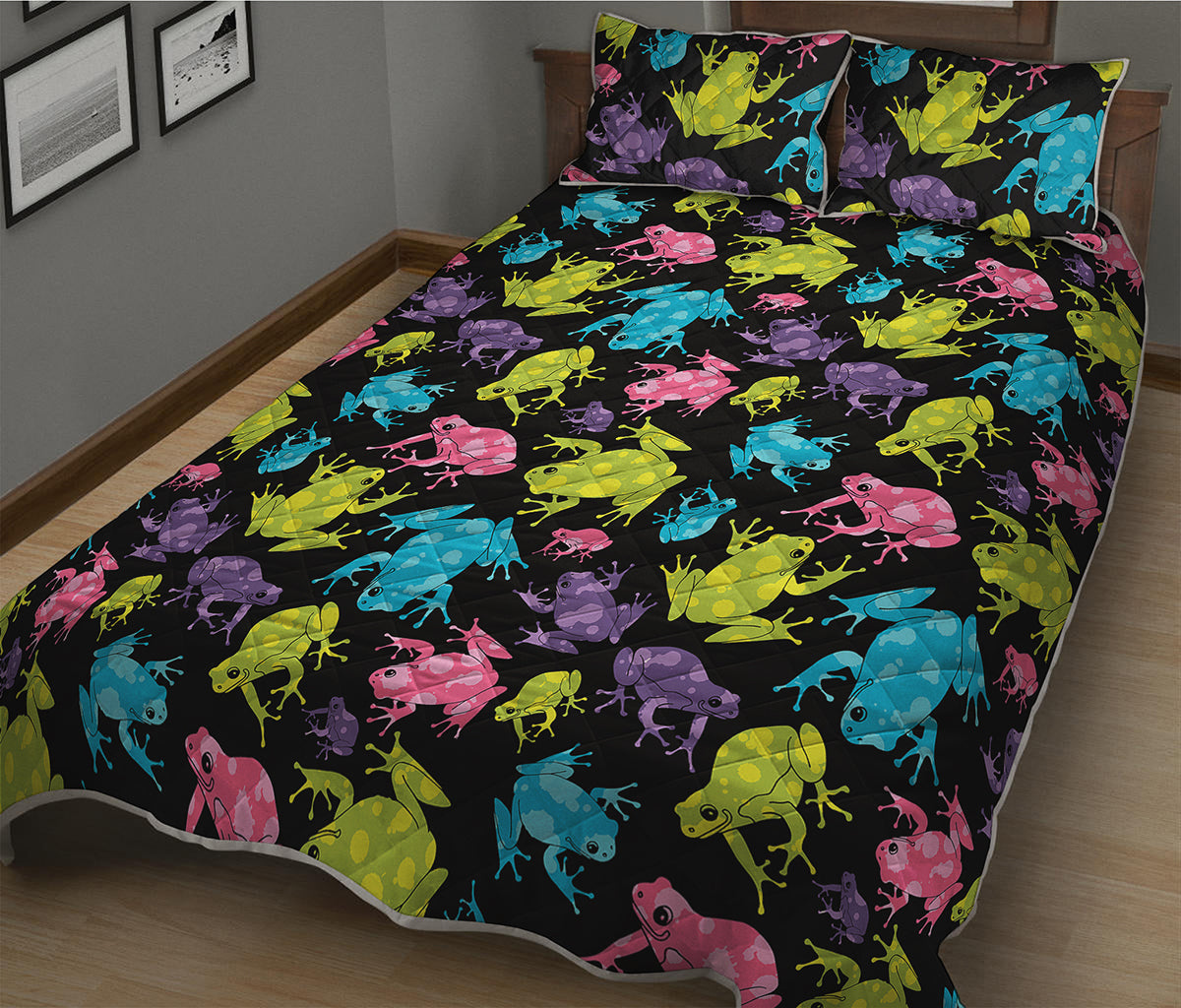 Colorful Frog Pattern Print Quilt Bed Set