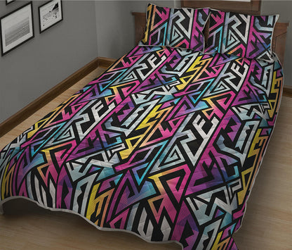 Colorful Geometric Tribal Pattern Print Quilt Bed Set