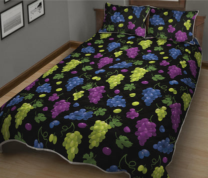 Colorful Grapes Pattern Print Quilt Bed Set