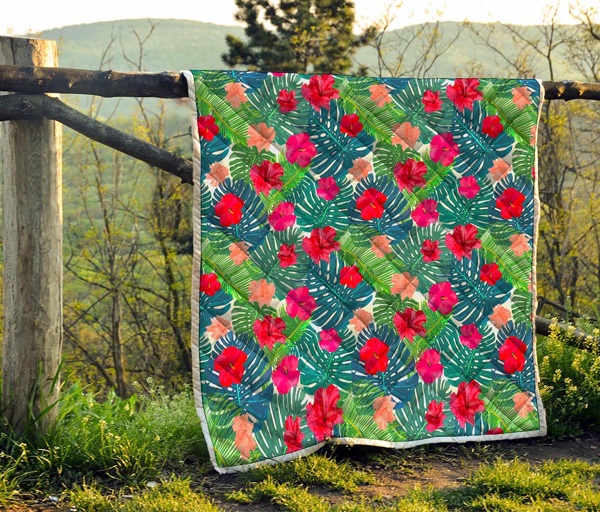 Colorful Hawaii Floral Pattern Print Quilt