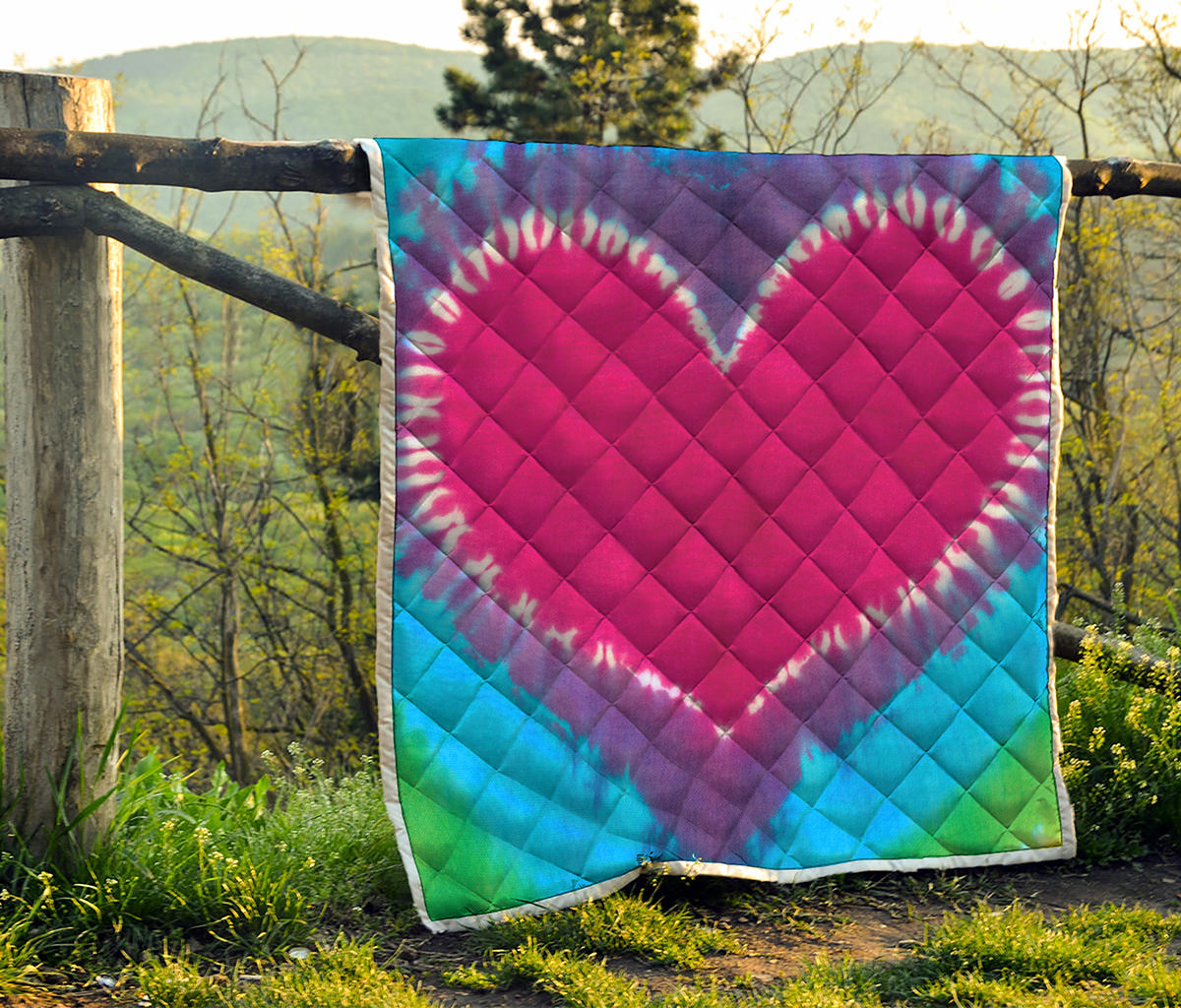 Colorful Heart Tie Dye Print Quilt