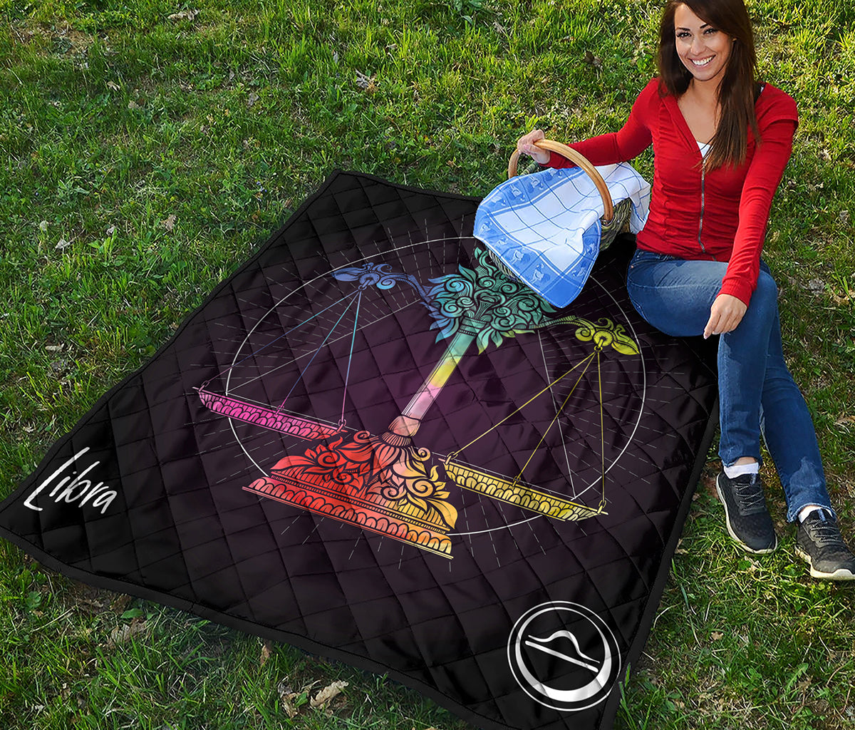Colorful Libra Sign Print Quilt