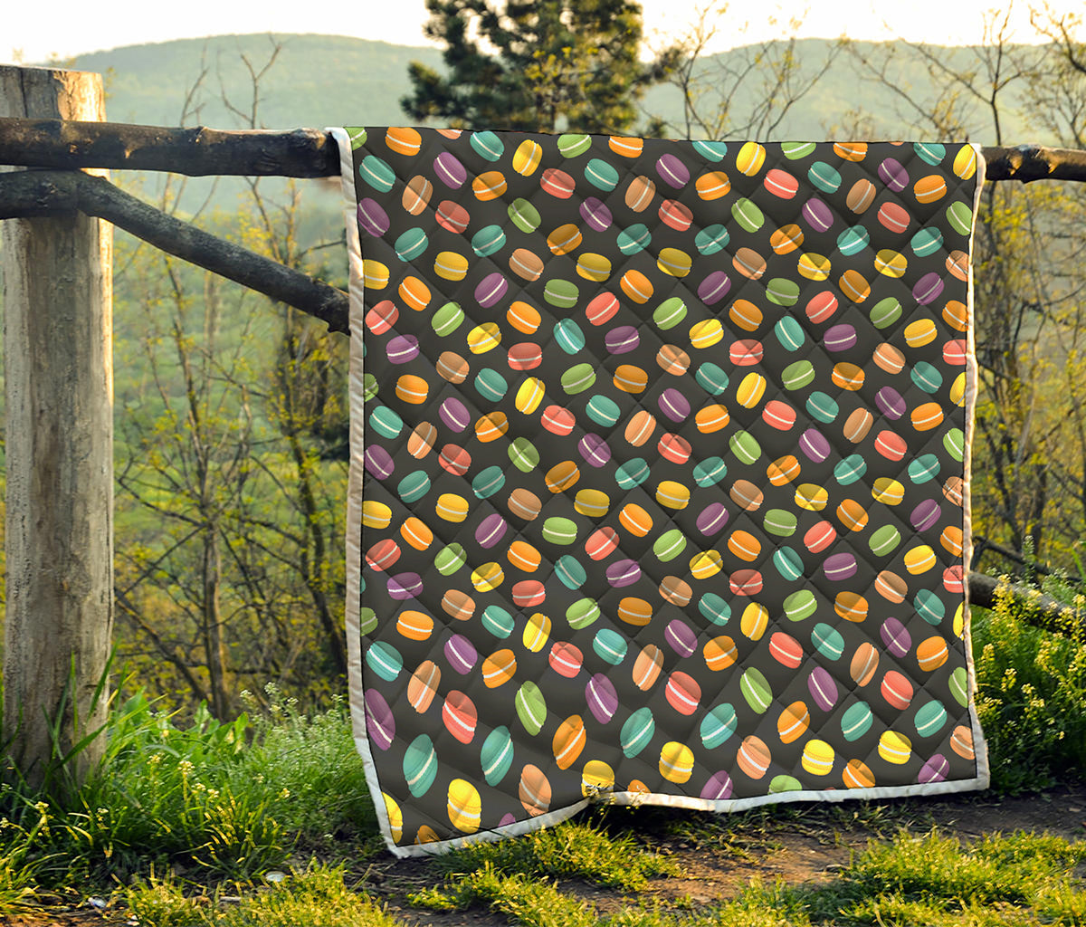 Colorful Macaron Pattern Print Quilt