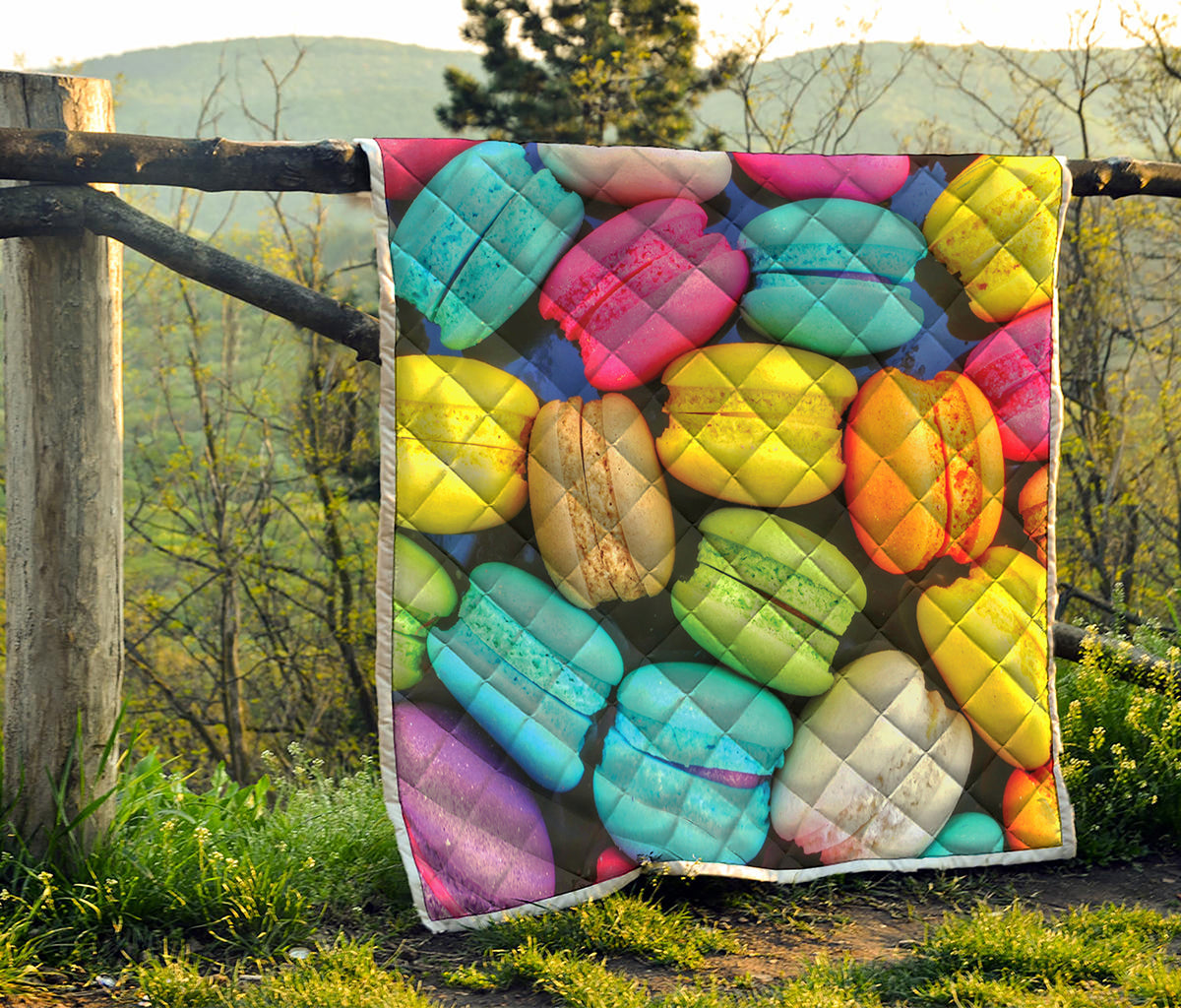 Colorful Macarons Print Quilt