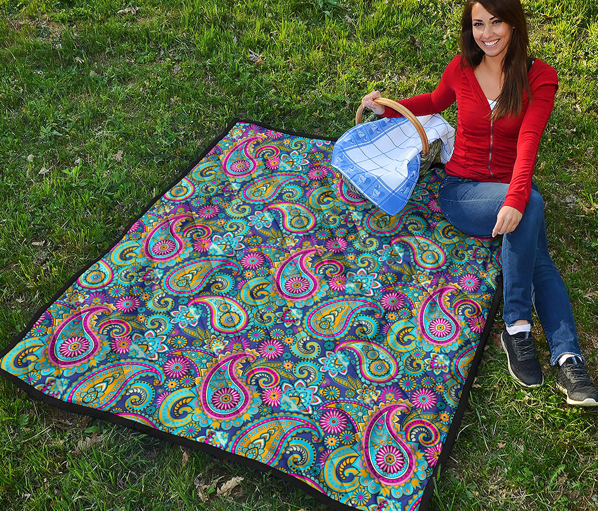 Colorful Paisley Pattern Print Quilt