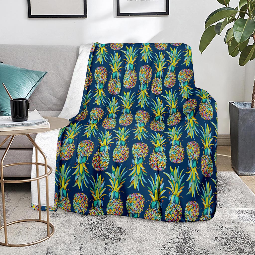 Colorful Pineapple Pattern Print Blanket