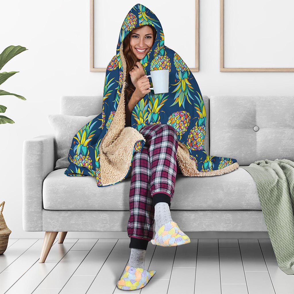 Colorful Pineapple Pattern Print Hooded Blanket