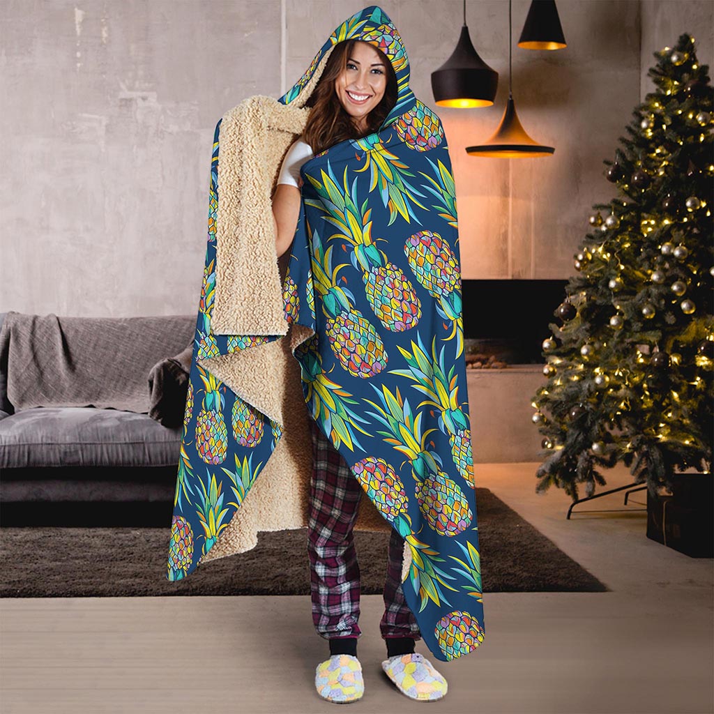 Colorful Pineapple Pattern Print Hooded Blanket