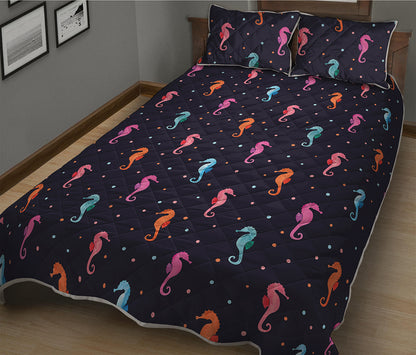 Colorful Seahorse Pattern Print Quilt Bed Set