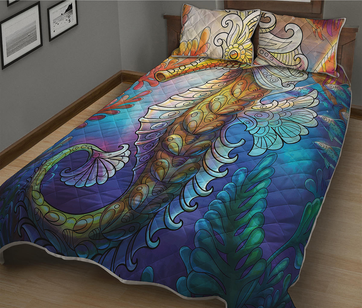 Colorful Seahorse Print Quilt Bed Set