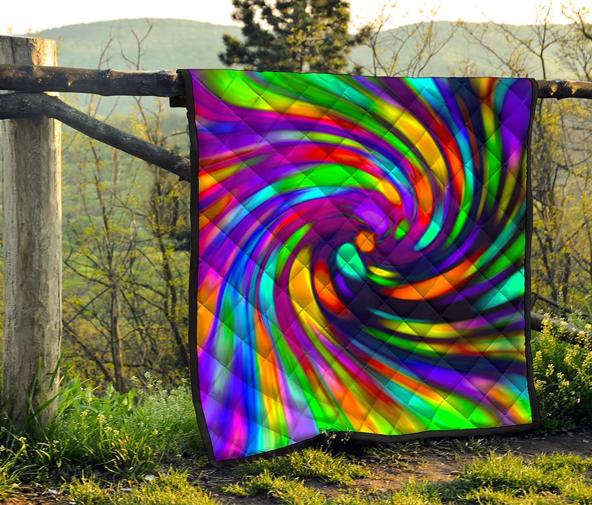Colorful Spiral Trippy Print Quilt