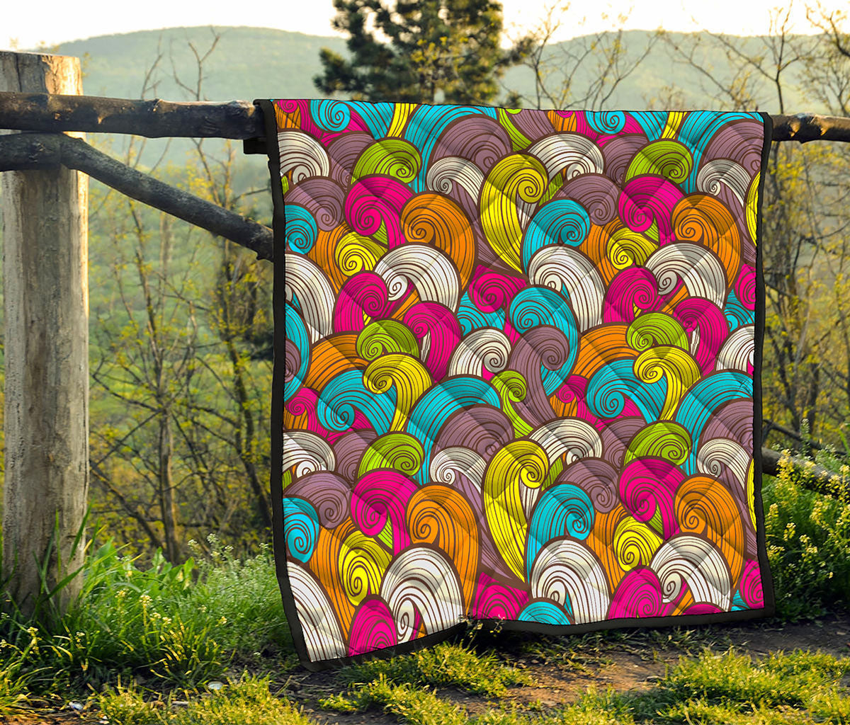 Colorful Surfing Wave Pattern Print Quilt