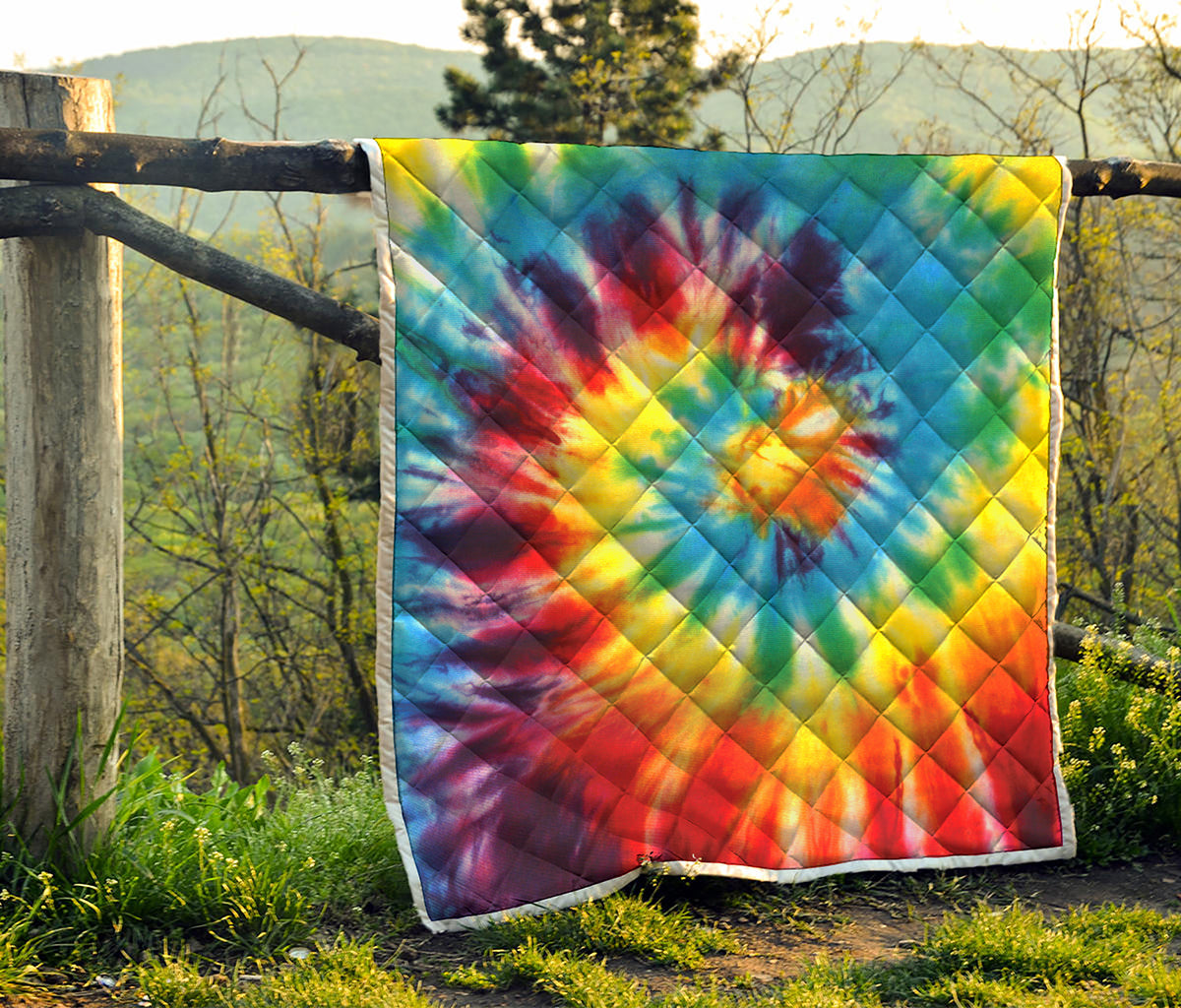 Colorful Tie Dye Print Quilt