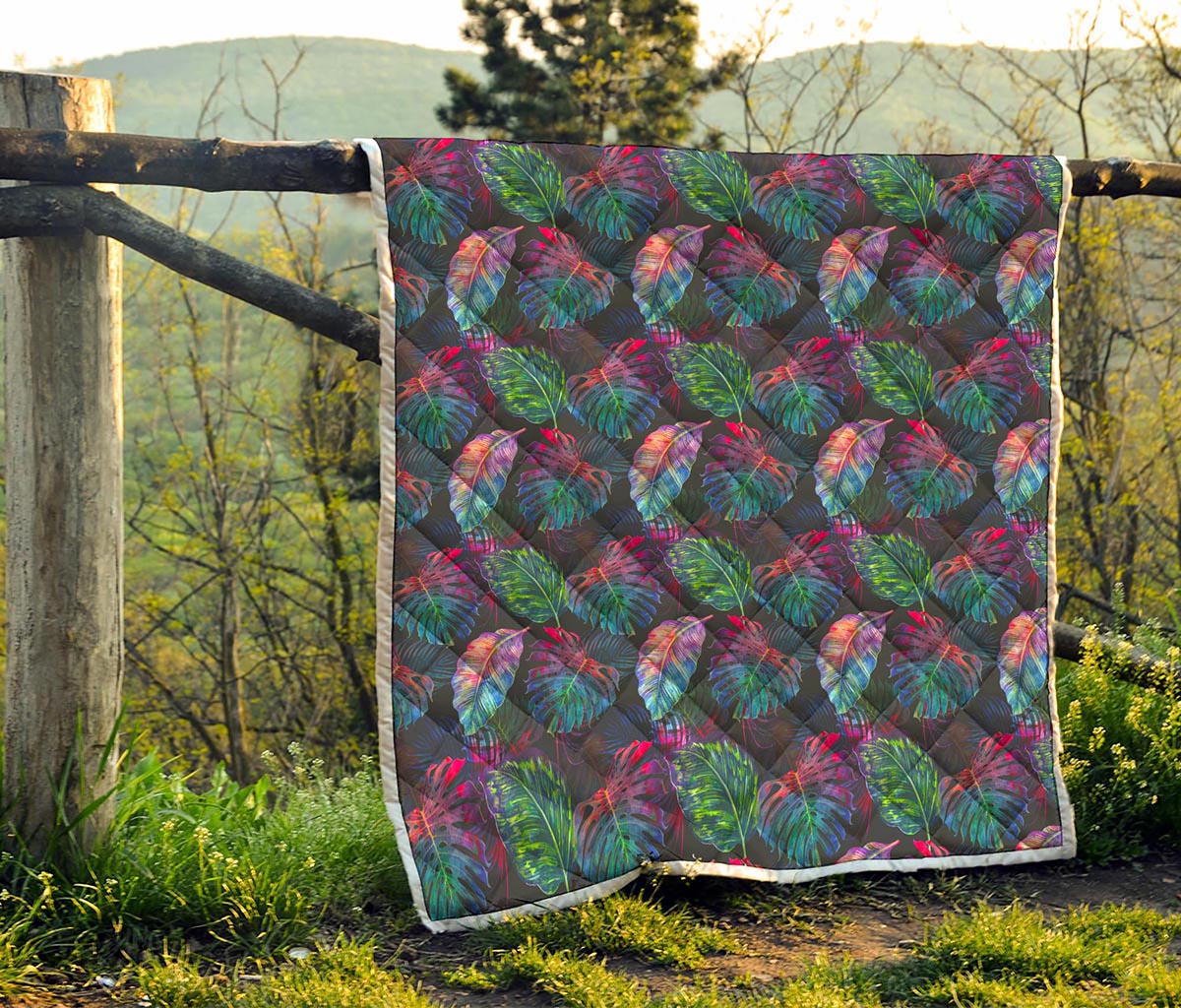 Colorful Tropical Leaves Pattern Print Quilt