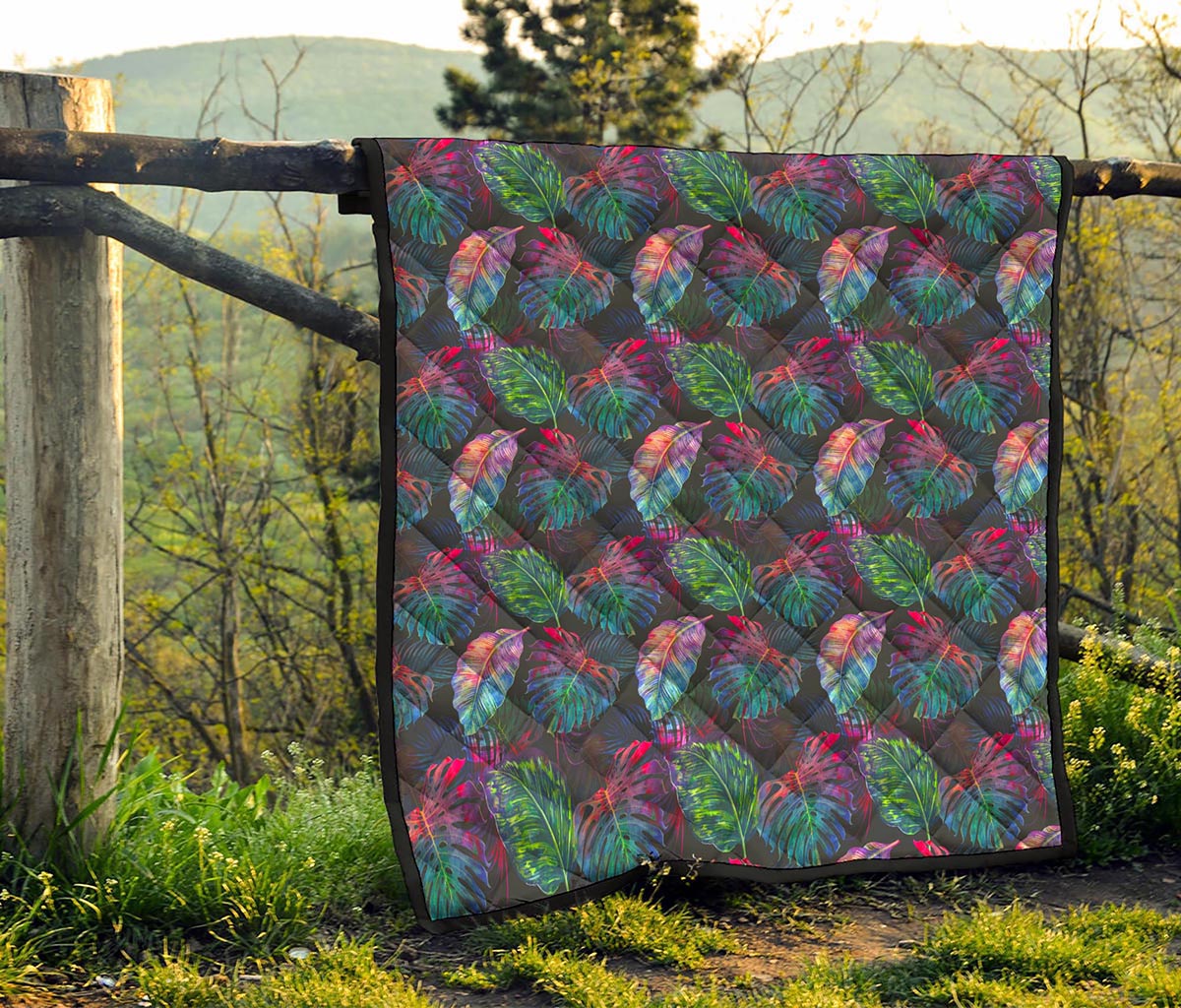 Colorful Tropical Leaves Pattern Print Quilt