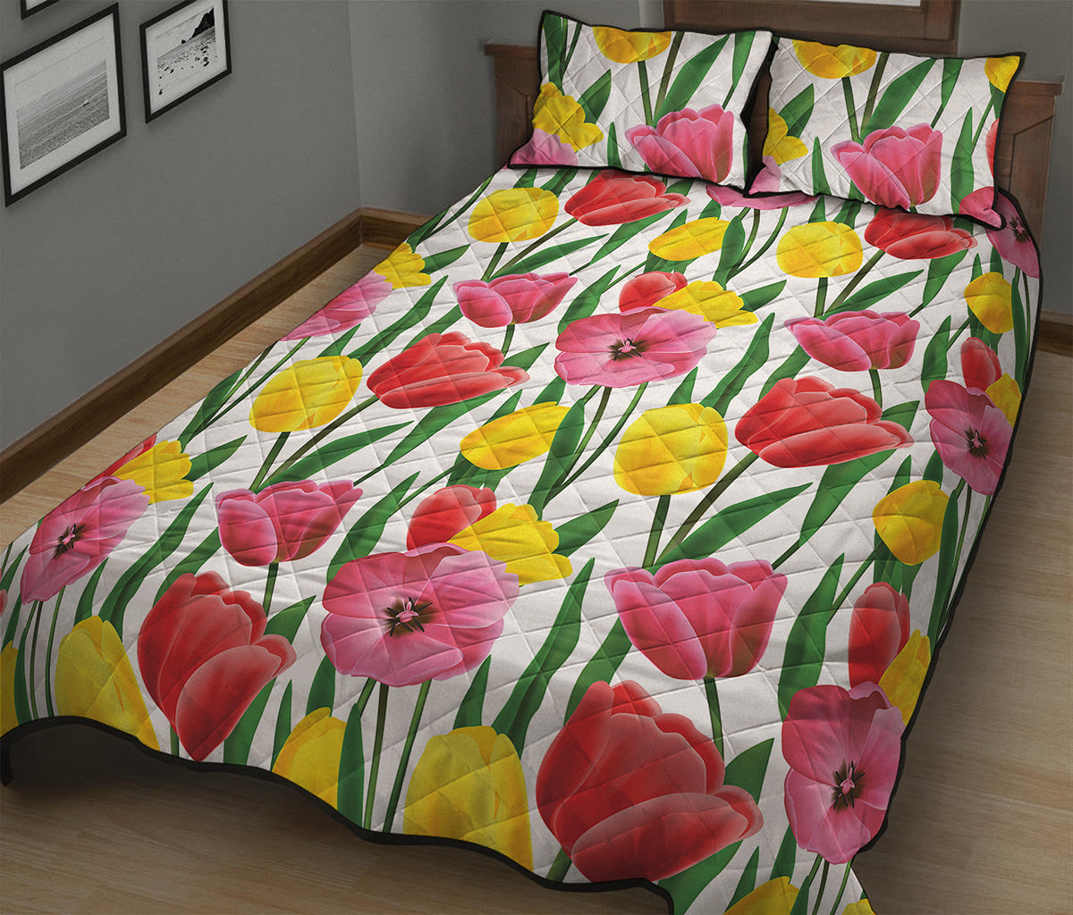 Colorful Tulip Pattern Print Quilt Bed Set