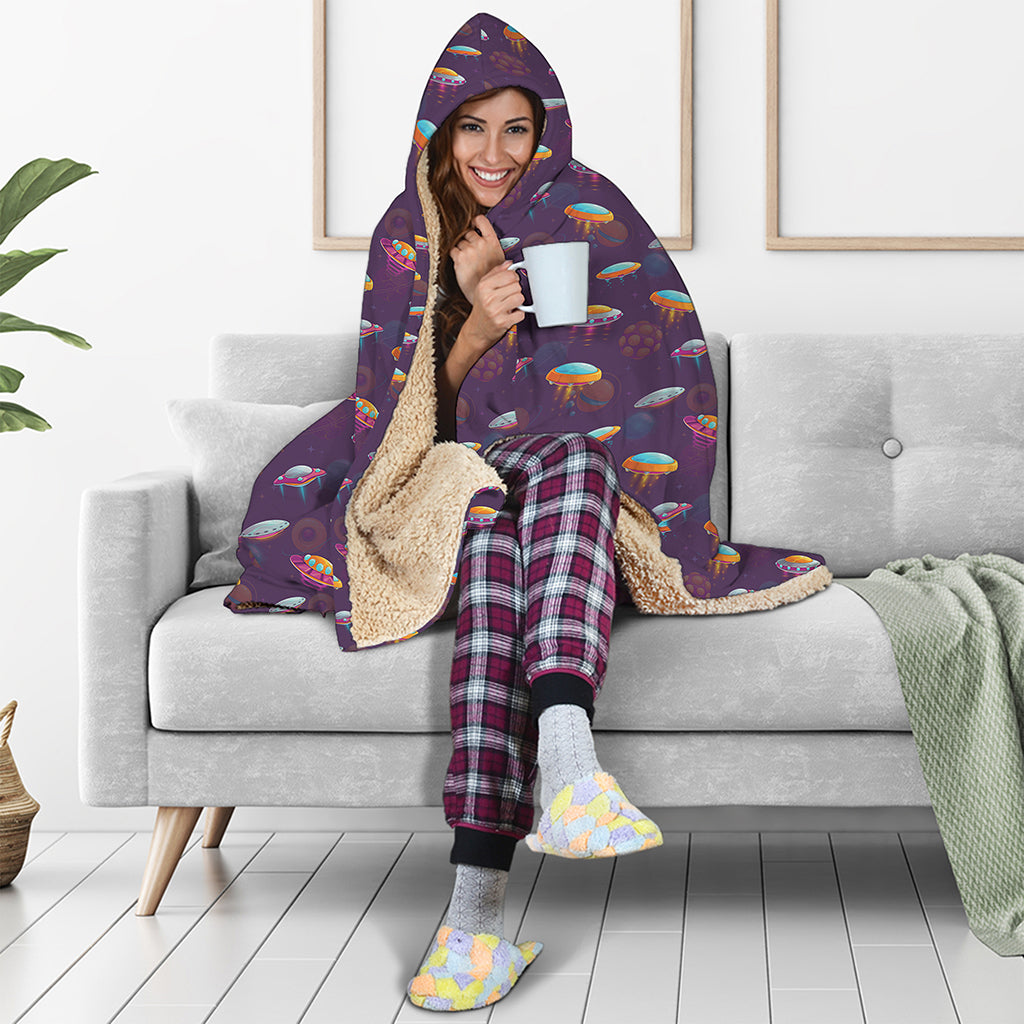 Colorful UFO Pattern Print Hooded Blanket
