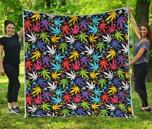 Colorful Weed Leaf Pattern Print Quilt
