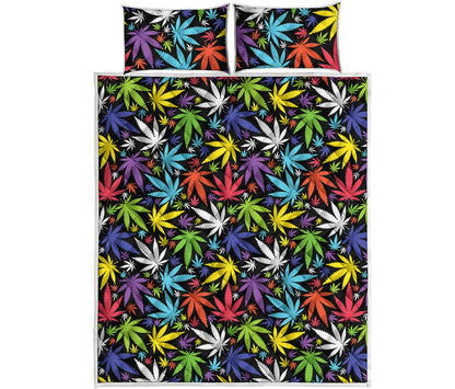 Colorful Weed Leaf Pattern Print Quilt Bed Set