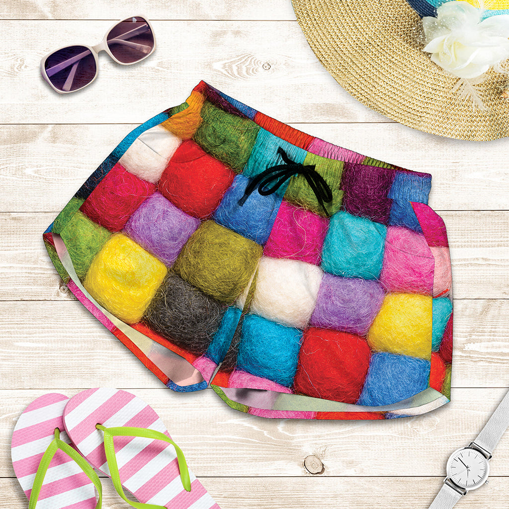 Colorful Yarn Balls Print Women's Shorts