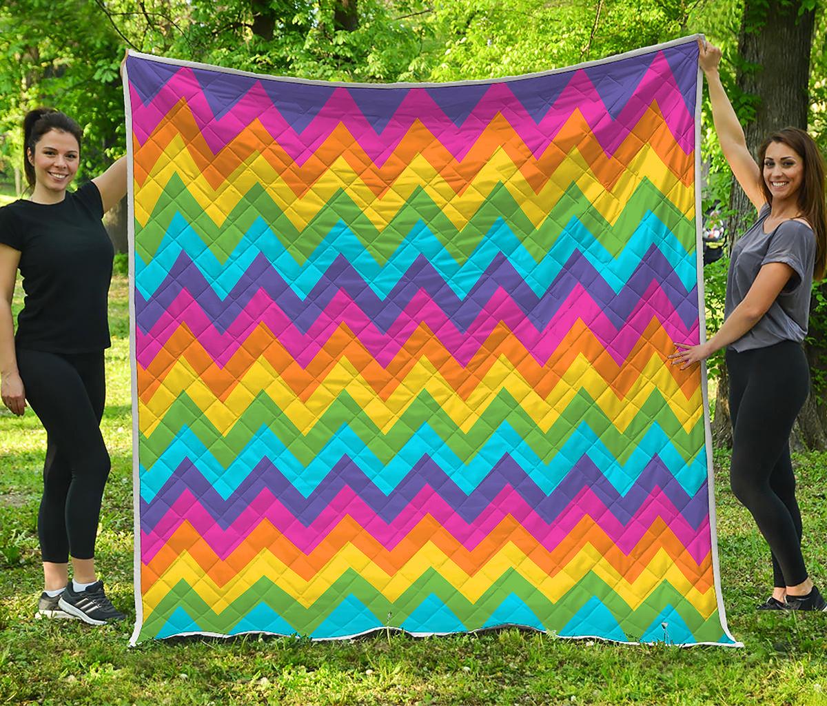 Colorful Zigzag Pattern Print Quilt