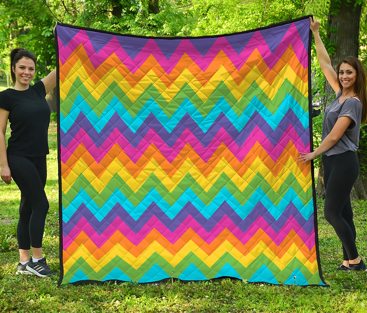 Colorful Zigzag Pattern Print Quilt